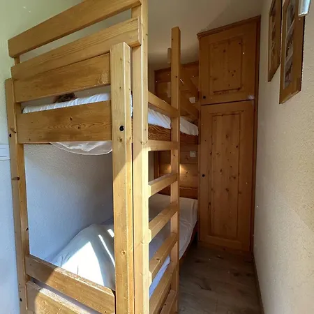 2 Pieces A Meribel Avec Balcon Et Wifi, Pieds Des Pistes - Fr-1-355-260