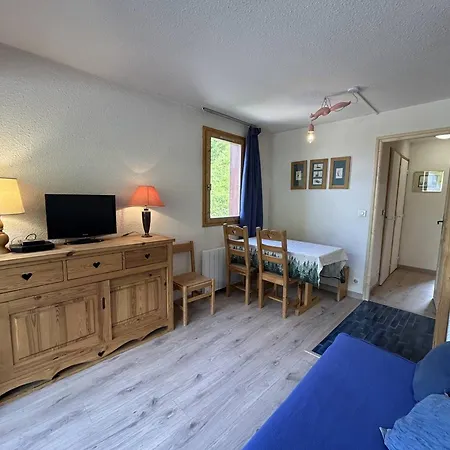 2 Pieces A Meribel Avec Balcon Et Wifi, Pieds Des Pistes - Fr-1-355-260 Les Allues